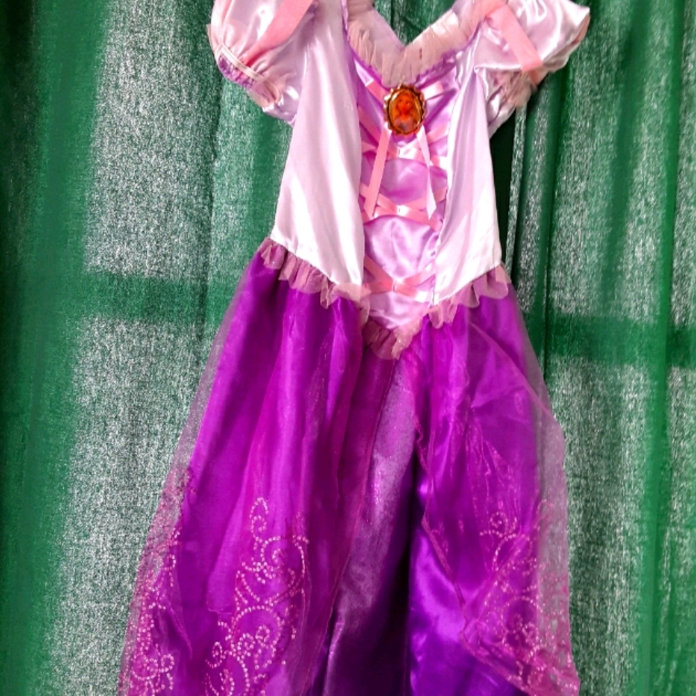 Tangled dress